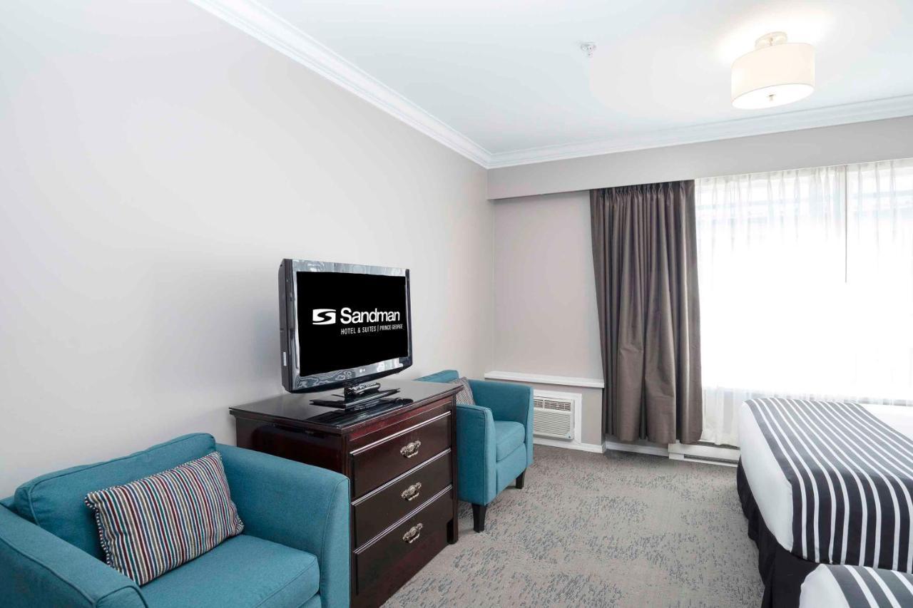 Sandman Hotel & Suites Prince George Exteriör bild